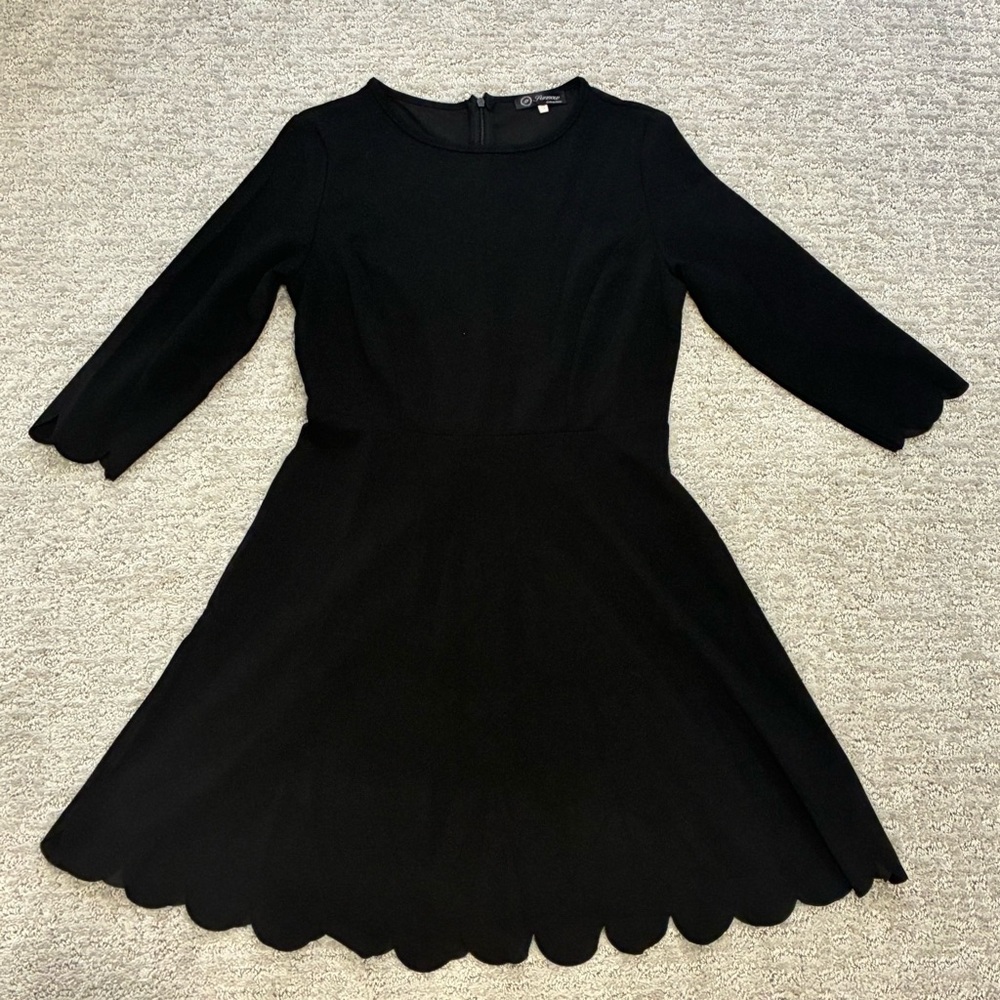 GUC Elegant Black Scalloped Hem Dress